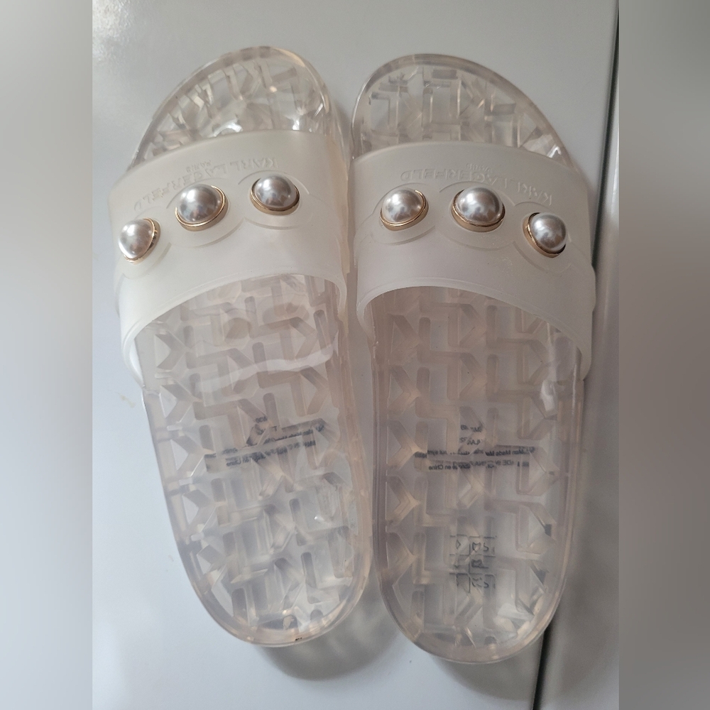 Karl Langerfeld Clear Slides Size 36 or 6 These run big.